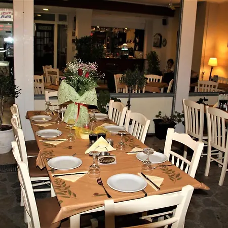 Corfu Nikki's Moraḯtika